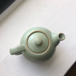 Nesting tea cup, and steeper with lid
